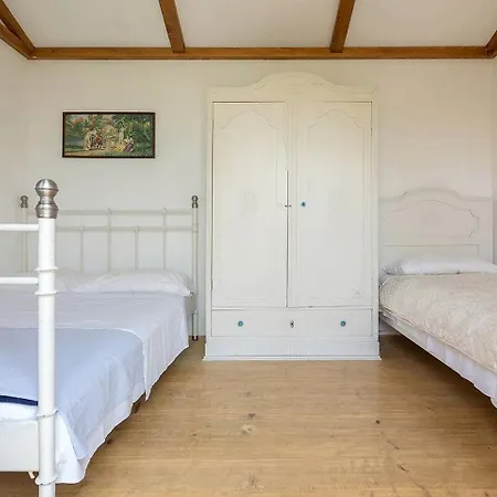 Gorgeous Retreat On A Vineyard For Getaways In Slovenia *