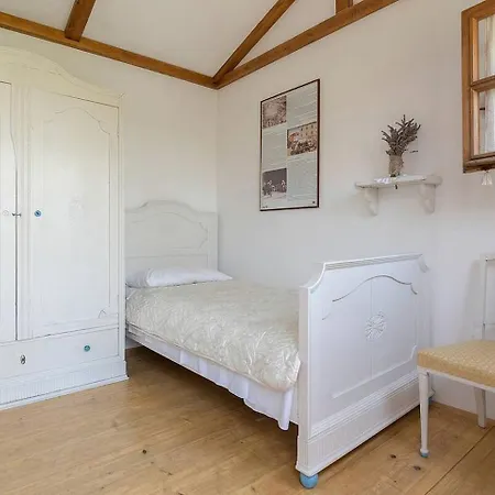Gorgeous Retreat On A Vineyard For Getaways In Slovenia بيت للعطل